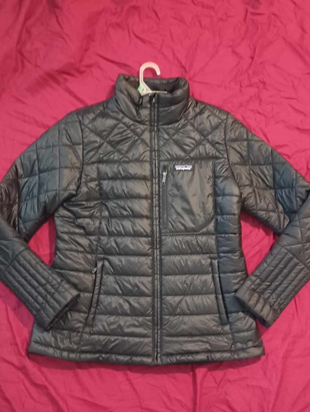 Patagonia Woman's L Black Quilted Puffer Coat Warm Comfy Outdoors Winter Fall